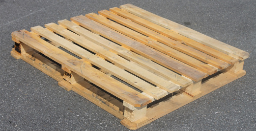 یک پالت چوبی